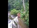 Escorregando da Cachoeira Mae