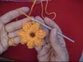 COMO TEJER ESTRELLA FLOR 1A PUNTO BODOQUE POPCORN... Ver Video