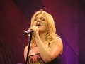 Kelly Clarkson A Moment Like This rock style