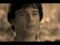 Chloe/Clark/Pete-The man who can't be moved