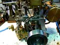 Motor bicilindrico de vapor Motor bicilindrico de vapor