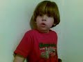 Natalia e o Amiguinho cantando e dan�ando