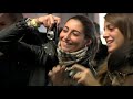 Un caffè in mutande al bar dell'università!