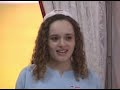Disc�pulas de INRI CRISTO cantam Ele est� entre N�s