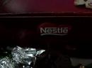 O risco de se comer um chocolate Nestlé O risco de se comer um chocolate Nestlé