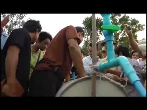 พญาแร้ง - มาดูระบบกาลักน้ำ สูบน้ำโดยใช้แรงดูดจากสูญญากาศ ที่เนินพอกินเมืองกาญจ์ครับ.