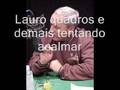 Quebra pau no sala de redação