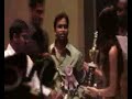 ashwin aka gajala lifting trophy from illeana