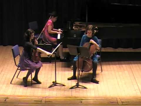 Mendelssohn Trio (2011) See video