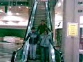Bajando la escalera k suce ;o jaja Bajando la escalera k suce ;o jaja