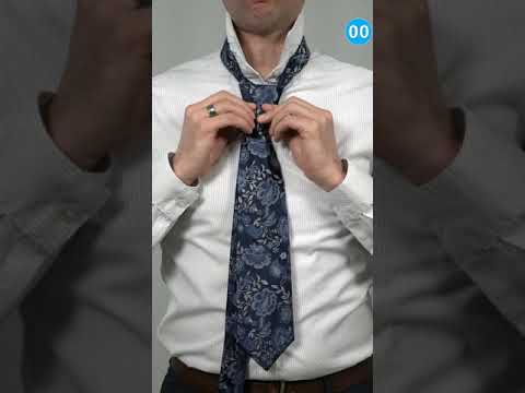 video-linktoworks-How to Tie a Half Windsor Knot Mirrored [vertical video ...
