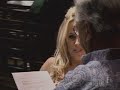 jenny mccarthy barefoot