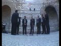http://www.klapasusur.hr Koncert - Vestibul 2007 Materin plač    Leon BrumjakSine moj, rano mojaLipi moj, tužna j' mati tvojaParti si muko mojaA sad trpi mati tvojaPusti si me, tugo mojaPa sam sama ostalaVolim te srce mojeTi najdraže zlato mojeSine moj, rano mojaLipi moj, tužna j' mati tvojaVolim te srce mojeTi najdraže zlato moje