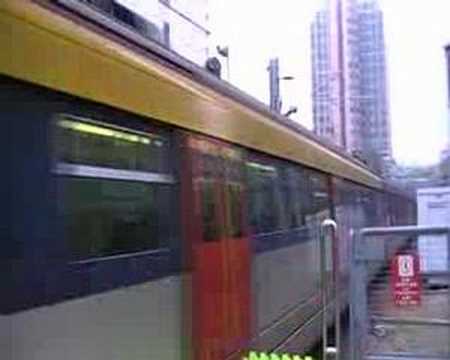 港鐵(前九鐵)MLR列車駛離火炭(車)站
