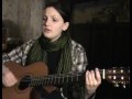 C'est une chanson sur le Darfour dont je suis l'auteur, compositeur, interprète. N'allez pas y chercher une grande chanson engagée, j'ai juste voulu transmettre mes émotions face à la misère et à la souffrance vécue là-bas.Si vous souhaitez utiliser les paroles ou la musique de cette chanson merci de me demander mon autorisation avant car je suis l'unique propriétaire de ceux-ci.Paroles de ma chanson :Tu m'as laissé SeuleAu milieu du salonFace à ces horreursCes corpsServant la terreurCes enfantsAyant tout perduMenant le combatPour une cause inconnueManipulésPar leur gouvernementHistoire d'argentQu'eux ne toucheront jamaisLes regardantS'entretuésDevant mon petit écranJe me sens soudainFavorisée Dans mon bel appartementJ'envoi un donMais est-ce vraimentL'argentQui règlera Le problèmeDu Darfour.