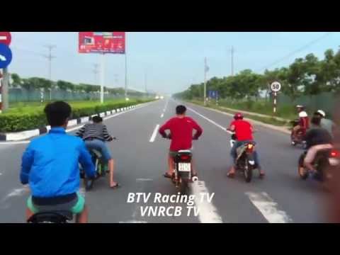 duaxe - Like/Share Chia sẻ clip và Subcribe cho channel VietNamRacingBoy nha các bạn http://www.facebook.com/VietNamRacingBoyTV Đua xe , Biên Hòa , Bình Dương ...