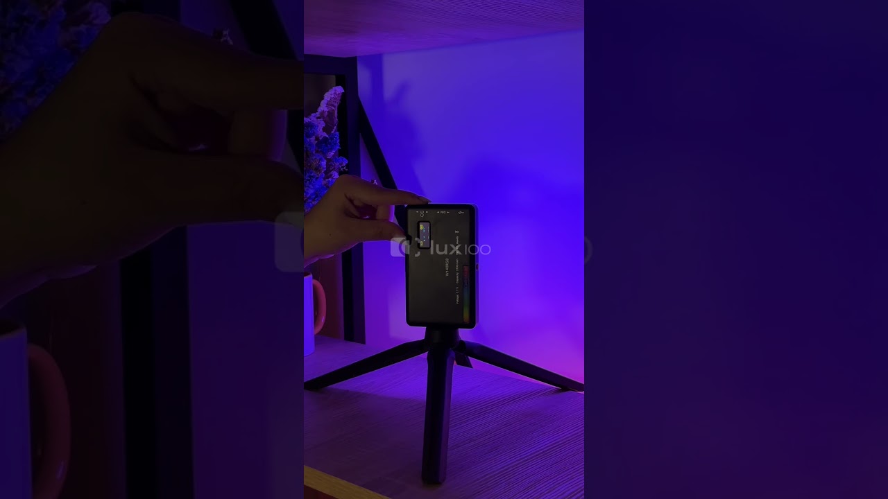 Компактне портативне відеосвітло RGB з 20 режимами для фото та відеозйомки Компактне портативне відеосвітло RGB з 20 режимами для фото та відеозйомки