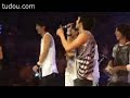 SJ M-Siwon jokes that Hankyung peeks at him when he showers