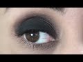 ▅ ▆ ▇ www.twitter.com - SIGA-ME █ ▇ ▆ ▅ Vídeo tutorial de como fazer um lindo Olho preto esfumado. Rápido e fácil de fazer. - www.eucapricho.com