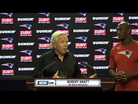 Video: Kraft presents NFL Man of the Year nominee to Devin McCourty