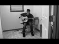 Jiggley sings on the toilet.mp4