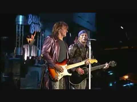 JUST OLDER - Bon Jovi Just Older live The Crush Tour 2000 live form there DVD in zurich Bon Jovi One Wild Night live The Crush Tour 2000 www.bonjovi.com.