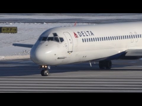 dc9 - Very cool how he held his brakes! This thing was LOUD! Next Video- Delta 757-200 departure on 3L Video Dedications: Jonahair747 Info on this flight: Flight #- DAL1330 Aircraft- McDonnell...