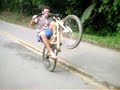 carrerinha empinando
