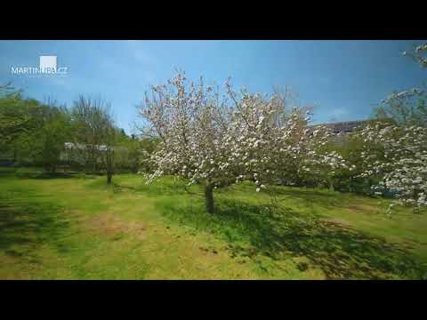Video Hostěradice - pozemek 878m2 73/10, 73/7