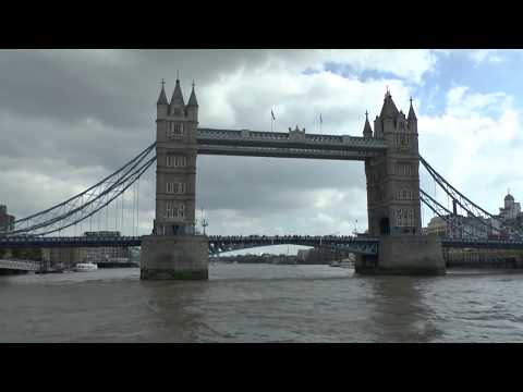 London per Boot auf der Themse erkunden