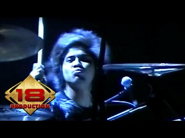 Download Mp3 Gigi Perdamain | gigi perdamaian live konser medan 4 mei 2008 senzomusic com Download Mp3 Gigi Perdamain | gigi perdamaian live konser medan 4 mei 2008 senzomusic com