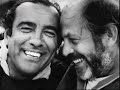 il grandissimo direttore della fotografia marcello gatti racconta in questo primo, di quattro tempi, il cinema italiano quando era grande. l'inizio della sua passione, gli amici, amedeo nazzari, nanni loi, lo studio al centro sperimentale per sfuggire all'obbligo della leva, la sovraesposizione. le difficolt� tecniche legate a quelle della vita.
marcello consiglia ai giovani di annotare gli accorgimenti mentre si guarda un film, serviranno in futuro. video di franco alvino, fotografia daniele muscolo, montaggio giuseppe lupoi.