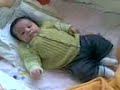horon oynayan bebek