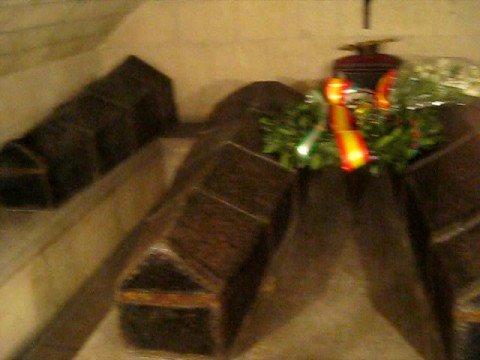 donde estan enterrados los reyes catolicos}