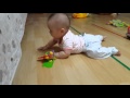 2014/11/7爬行~坐起來了
