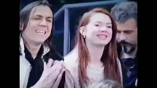 Elenco da Pakaraka visita o Altas Horas