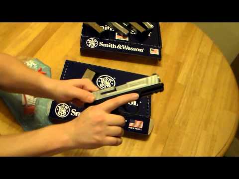 how to adjust sights on s&w sd9