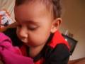matheus com 8 meses brincando