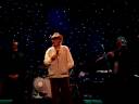 Steve Rossi sings 'Fly me to the moon'