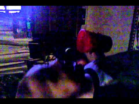 Elliott laughing funny