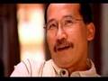 Guitarist Hoang Ngoc-Tuan plays Trong Com