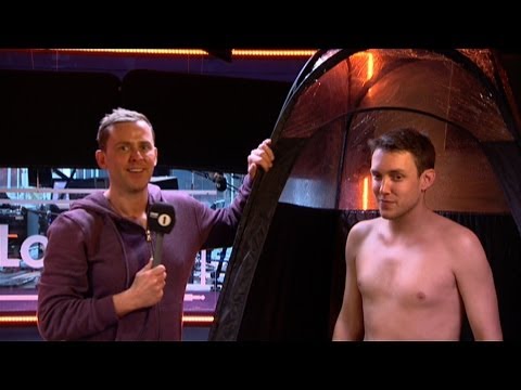 Scott Mills persuades Chris Stark to get a spray tan!