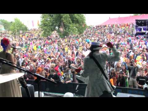 Say Yes (To Everything) - LIVE at Secret Garden Party 2011.