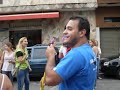Pessoal fazendo pedagio na porta da facul.... ultimo dia do curso....