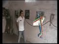 volo con edge 540 con radio dietro la schiena in garage