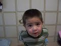 Totó cantando en inglés Totó cantando en inglés