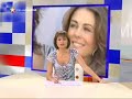 Elisabeth Hurley presenta su coleción de bikinis y trikinis