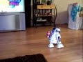R2D2 being usefull