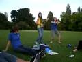 videos de Anna y Gin bailan Rock this party (BSO oficial oxford 08)