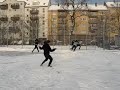 Schneeballschlacht im Park Schneeballschlacht im Park